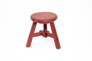 CHINA-MINI BANCO RED. VERMELHO 20CM.(ALT.22)