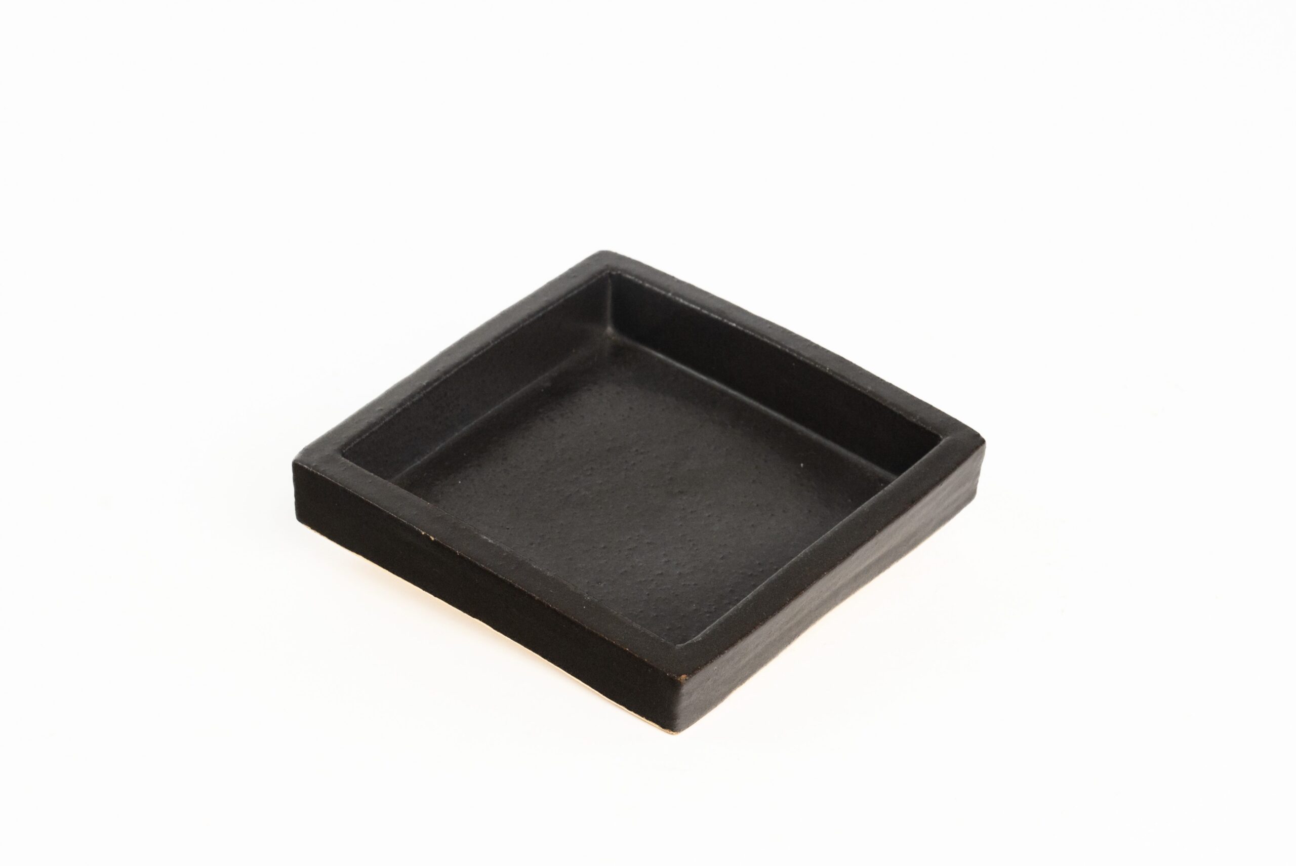 NELISE - QUADRADO PRETO