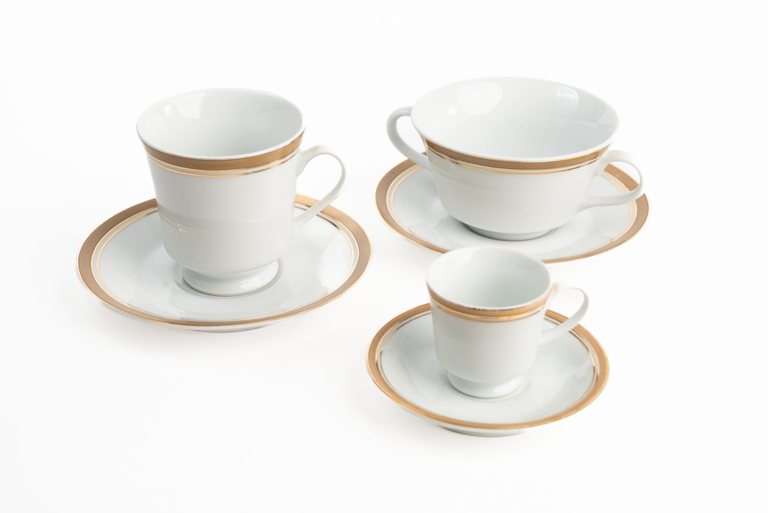 OURO - XICARA CONSOMÉ C/ PIRES